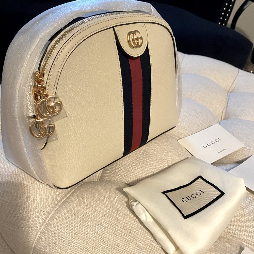 ✨SOLD!✨NEW!✨GUCCI✨GG SUPREME TEXTURED LEATHER DOME BAG - Picture 6 of 16